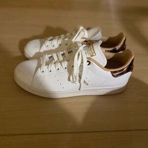 Adidas Stan Smith Women's White and Gold Sneakers